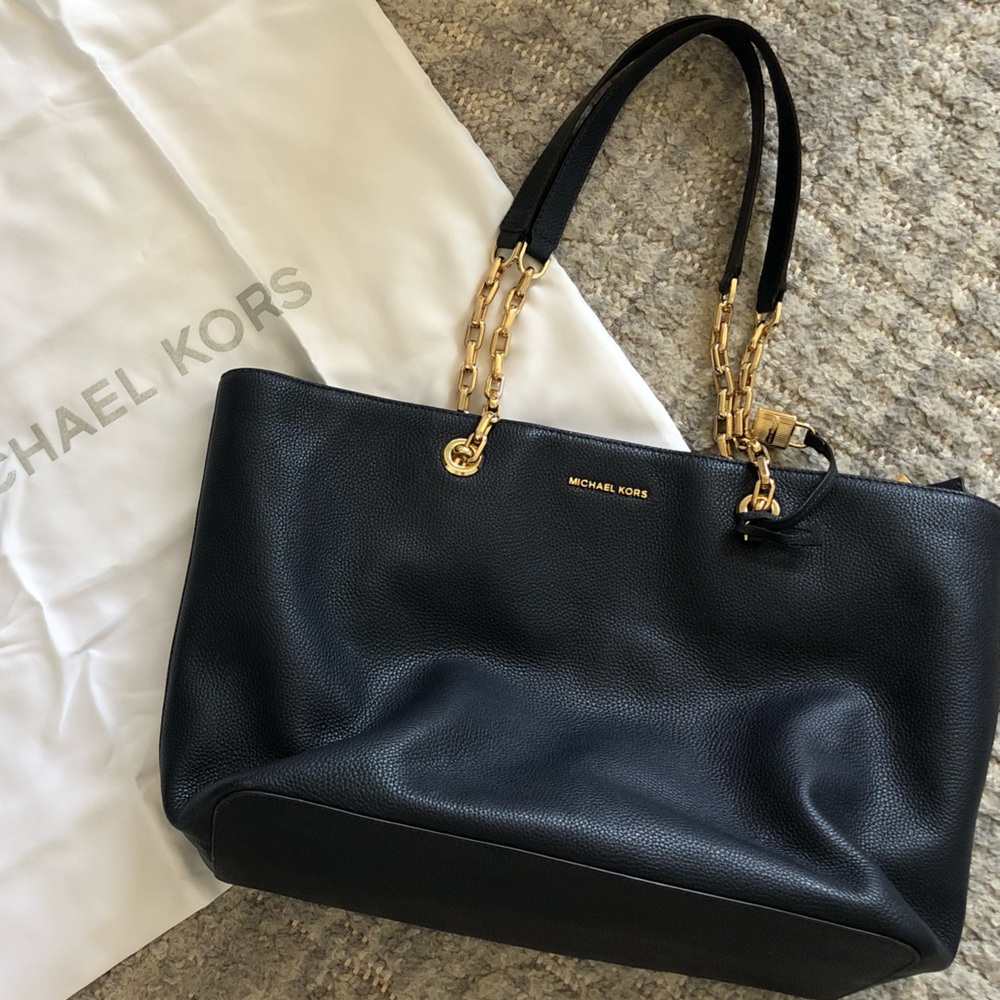 Michael Kors Navy Leather Tote — Great Contidion